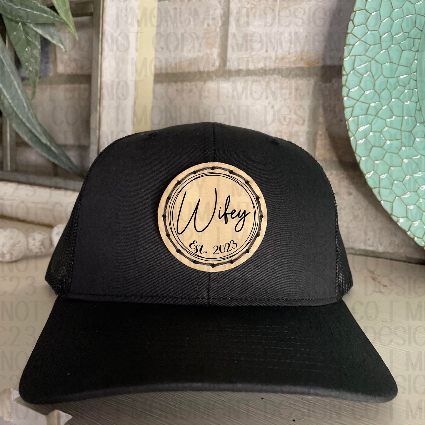 Wifey Est. 2023 - Circle